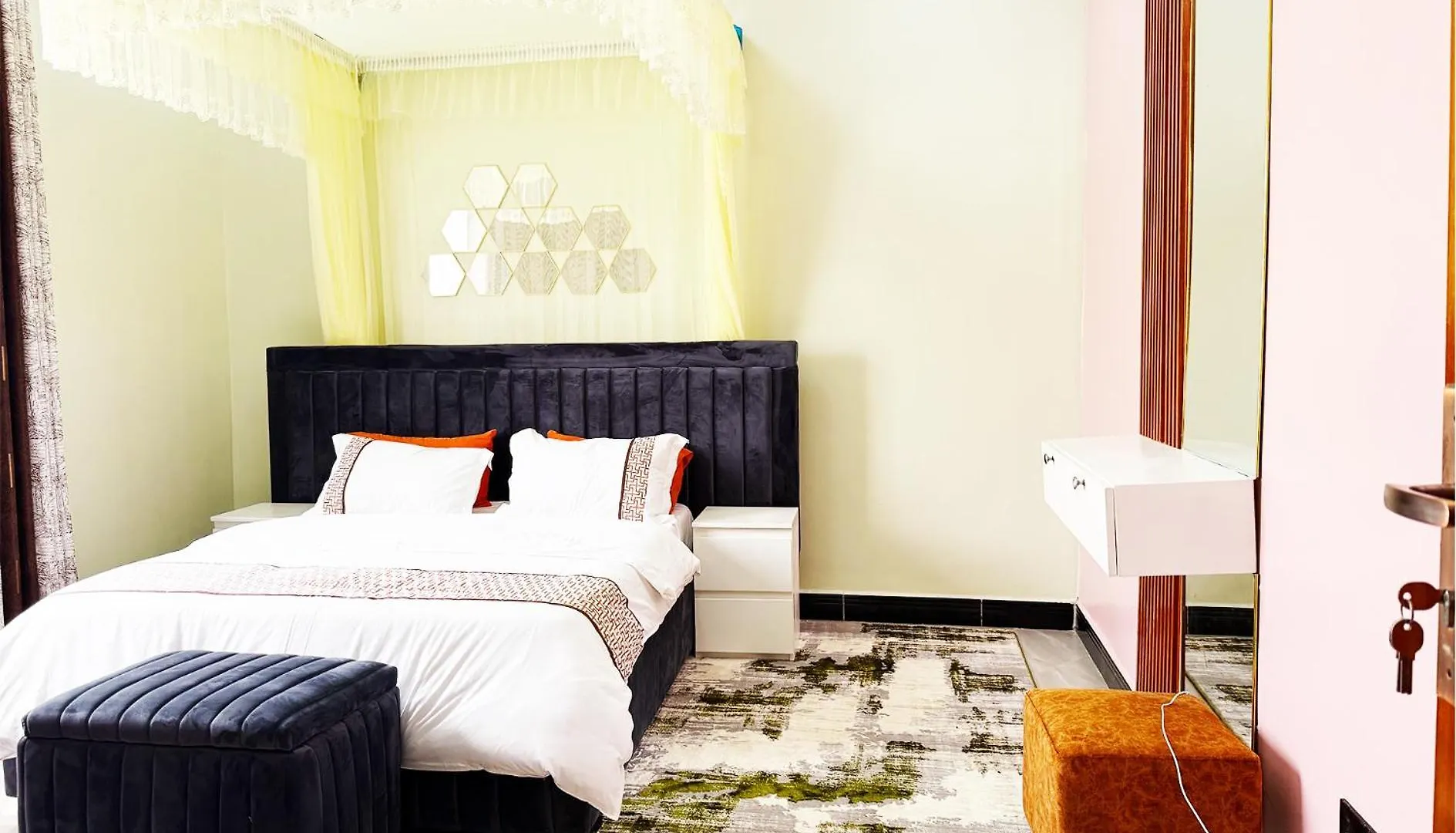 Calm Private Modern Apartment With A Washer Uganda